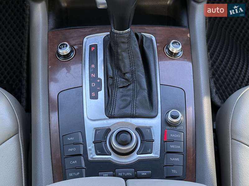 Внедорожник / Кроссовер Audi Q7 2011 в Киеве