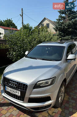 Внедорожник / Кроссовер Audi Q7 2010 в Миргороде