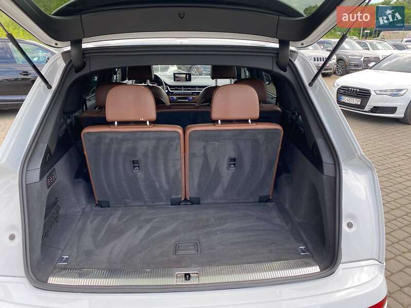 Внедорожник / Кроссовер Audi Q7 2016 в Львове