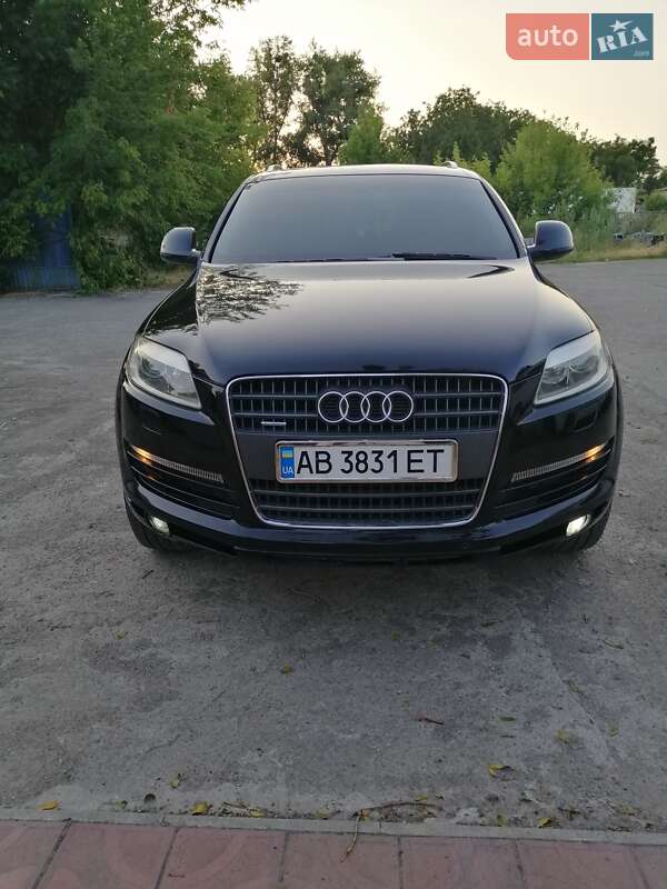 Позашляховик / Кросовер Audi Q7 2006 в Гайсину
