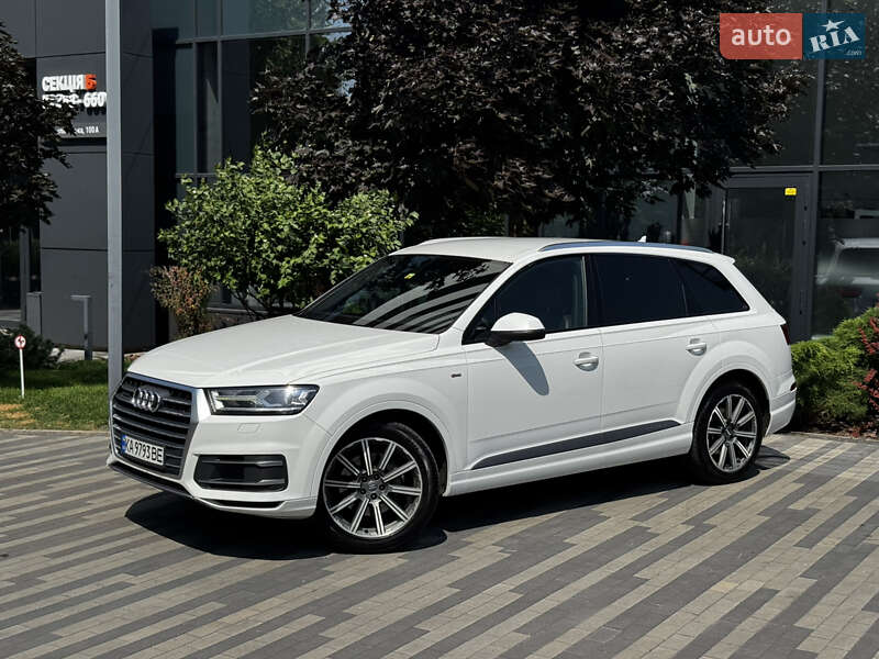 Позашляховик / Кросовер Audi Q7 2017 в Києві