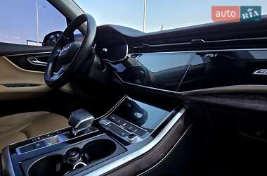 Позашляховик / Кросовер Audi Q7 2020 в 