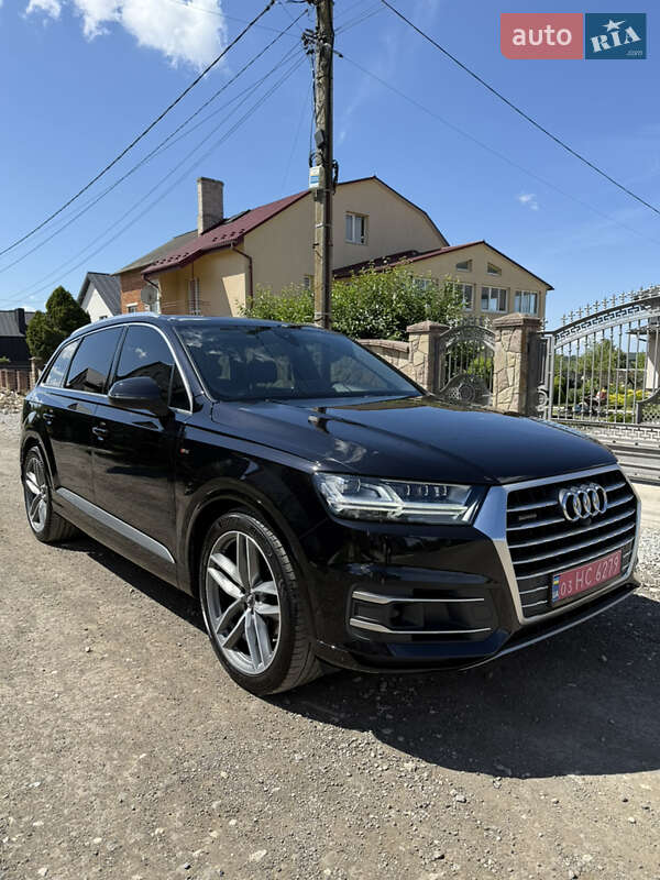 Внедорожник / Кроссовер Audi Q7 2017 в Тернополе