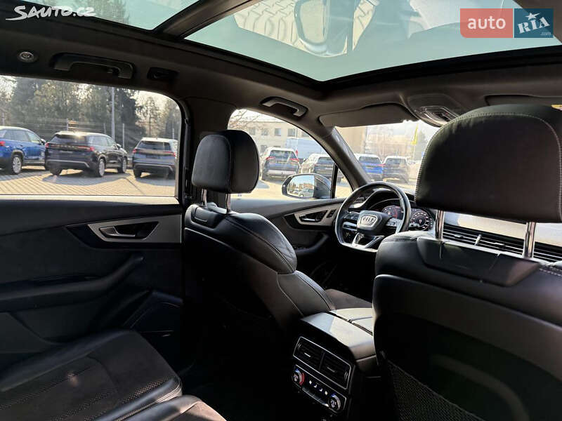 Внедорожник / Кроссовер Audi Q7 2017 в Тернополе