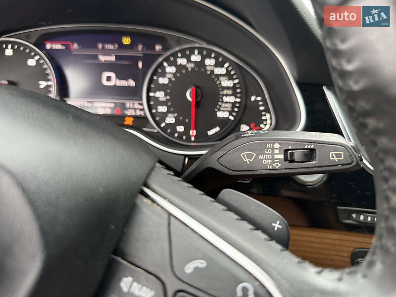 Позашляховик / Кросовер Audi Q7 2017 в Львові