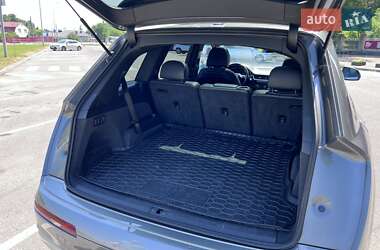 Внедорожник / Кроссовер Audi Q7 2017 в 