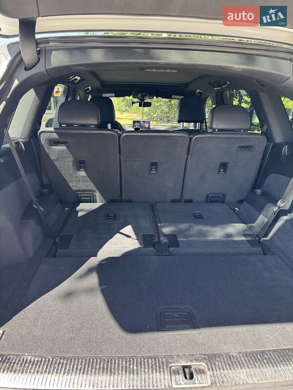 Позашляховик / Кросовер Audi Q7 2016 в Вінниці