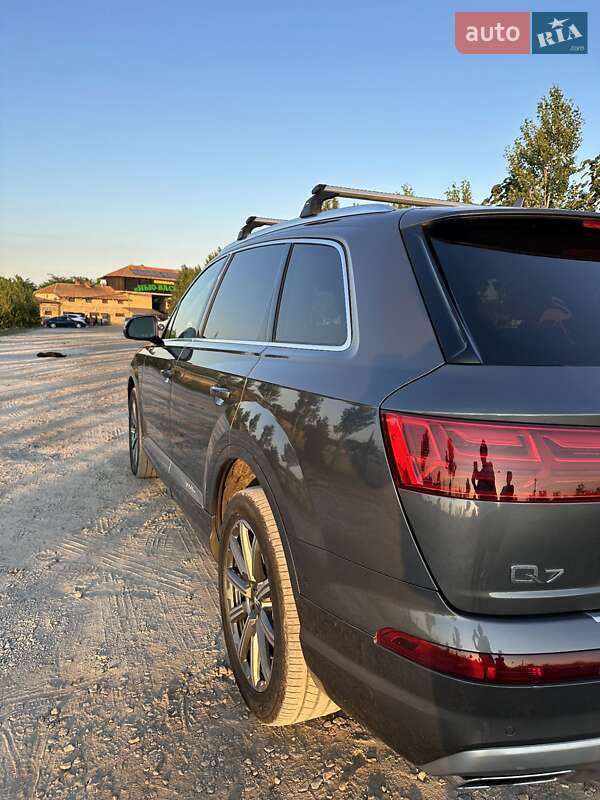 Внедорожник / Кроссовер Audi Q7 2019 в Одессе