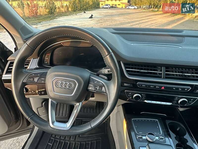 Внедорожник / Кроссовер Audi Q7 2019 в Одессе