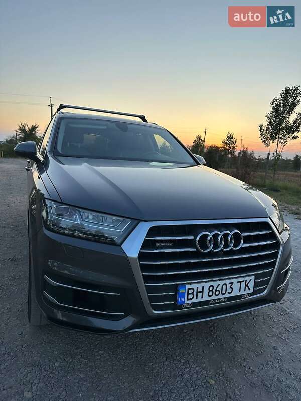 Внедорожник / Кроссовер Audi Q7 2019 в Одессе