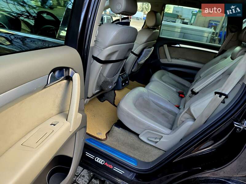 Позашляховик / Кросовер Audi Q7 2007 в Києві