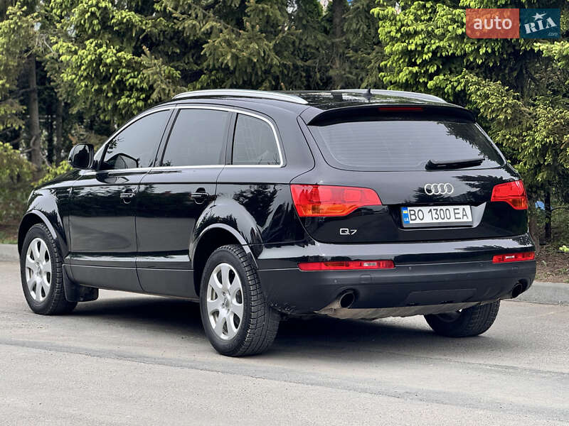Позашляховик / Кросовер Audi Q7 2007 в Тернополі