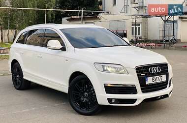 Позашляховик / Кросовер Audi Q7 2008 в 