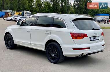 Позашляховик / Кросовер Audi Q7 2008 в 