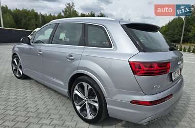 Внедорожник / Кроссовер Audi Q7 2018 в 