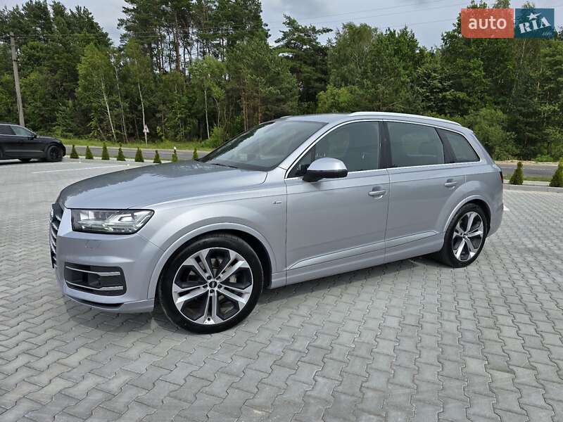 Позашляховик / Кросовер Audi Q7 2018 в Ковелі
