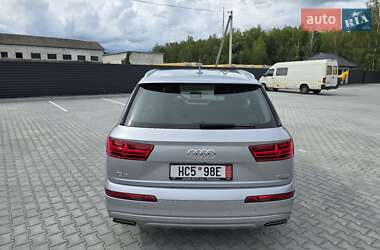 Внедорожник / Кроссовер Audi Q7 2018 в 
