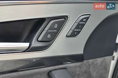 Внедорожник / Кроссовер Audi Q7 2018 в 