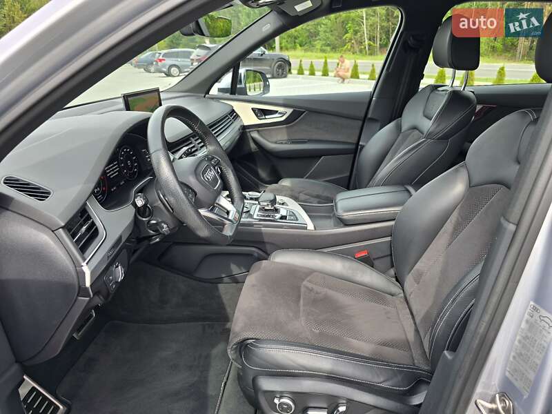 Позашляховик / Кросовер Audi Q7 2018 в Ковелі