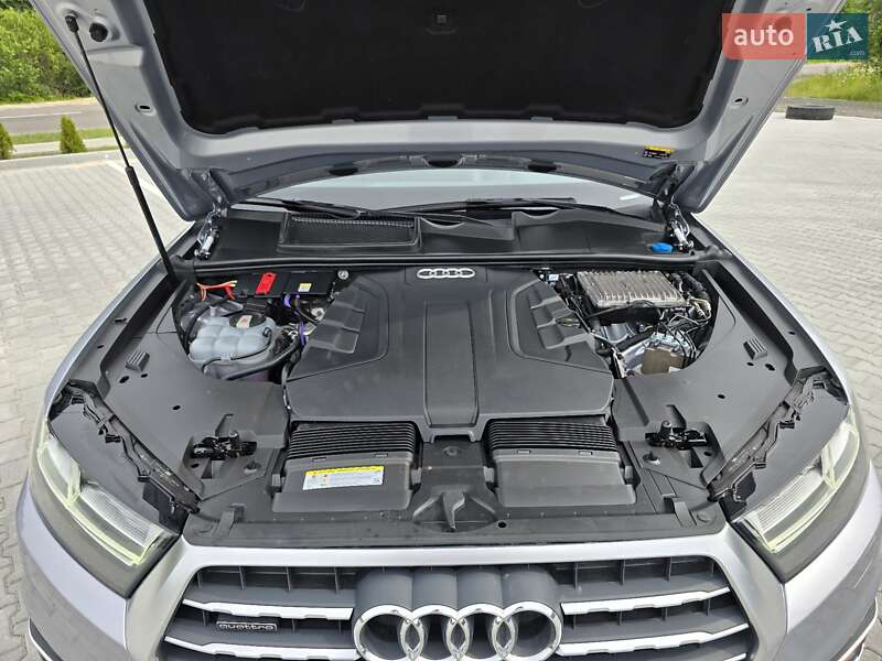 Позашляховик / Кросовер Audi Q7 2018 в Ковелі