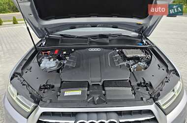 Внедорожник / Кроссовер Audi Q7 2018 в 
