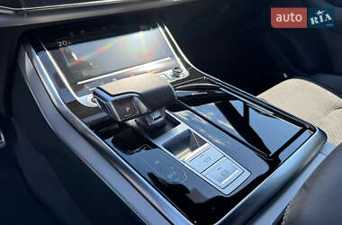 Внедорожник / Кроссовер Audi Q7 2022 в 