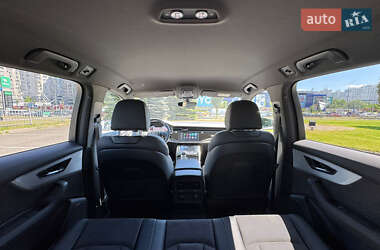 Внедорожник / Кроссовер Audi Q7 2022 в 