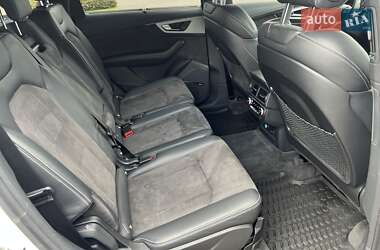Внедорожник / Кроссовер Audi Q7 2018 в 