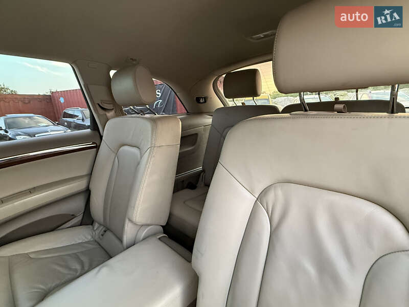 Позашляховик / Кросовер Audi Q7 2006 в Рівному