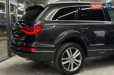 Внедорожник / Кроссовер Audi Q7 2012 в 