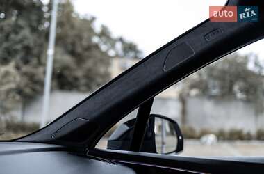 Позашляховик / Кросовер Audi Q7 2017 в 