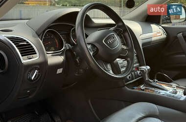 Позашляховик / Кросовер Audi Q7 2014 в 