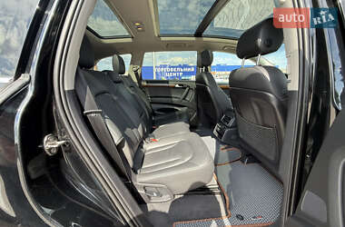 Позашляховик / Кросовер Audi Q7 2014 в 