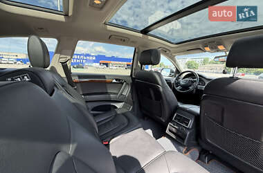 Позашляховик / Кросовер Audi Q7 2014 в 