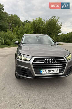 Позашляховик / Кросовер Audi Q7 2015 в Запоріжжі