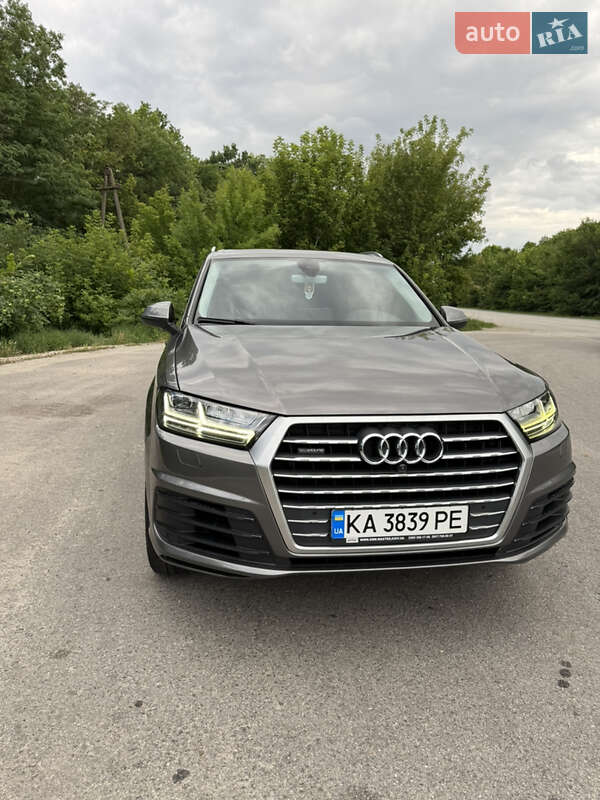 Audi Q7 2015