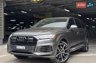 Внедорожник / Кроссовер Audi Q7 2020 в Киеве