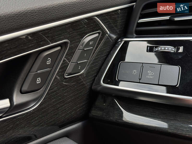 Внедорожник / Кроссовер Audi Q7 2020 в Киеве