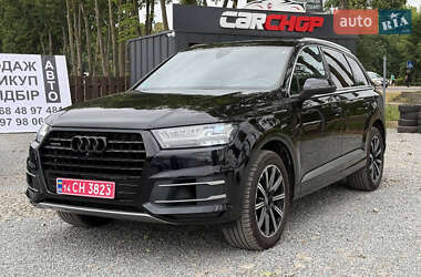 Позашляховик / Кросовер Audi Q7 2017 в 