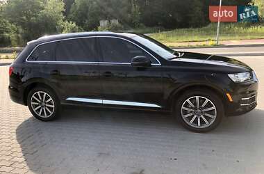 Позашляховик / Кросовер Audi Q7 2017 в 