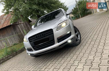 Позашляховик / Кросовер Audi Q7 2006 в 