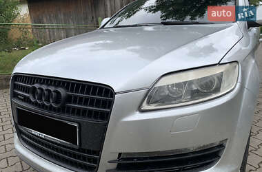 Позашляховик / Кросовер Audi Q7 2006 в 
