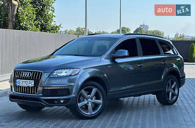 Позашляховик / Кросовер Audi Q7 2015 в Дніпрі
