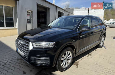 Позашляховик / Кросовер Audi Q7 2017 в 