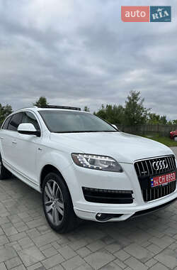 Позашляховик / Кросовер Audi Q7 2014 в 