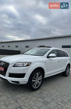 Позашляховик / Кросовер Audi Q7 2014 в 