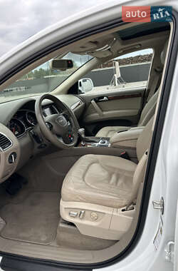 Позашляховик / Кросовер Audi Q7 2014 в 