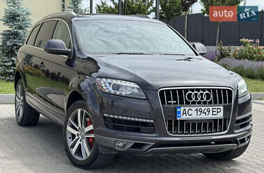 Внедорожник / Кроссовер Audi Q7 2011 в 