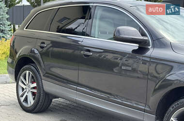 Внедорожник / Кроссовер Audi Q7 2011 в 