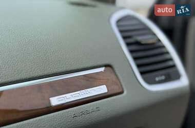 Внедорожник / Кроссовер Audi Q7 2011 в 